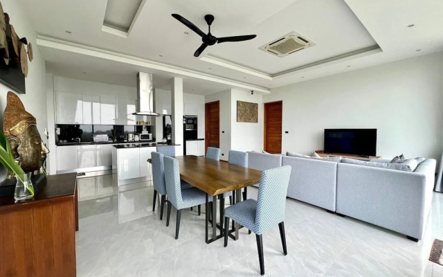 Michel Tropical Seaview Pool Villas