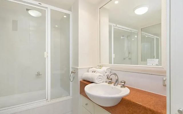 Burleigh Mediterranean Resort Enquiries