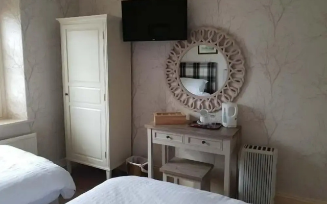 Queen Catherine Hotel