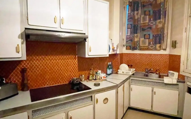 beautiful flat in the center of Paris 6 th district