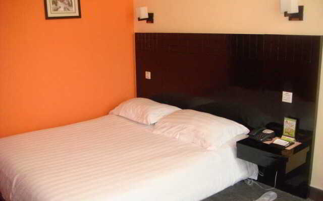 Motel 168 Shanghai Changping Road Branch