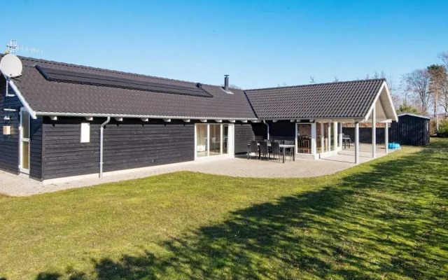14 Person Holiday Home in Ebeltoft
