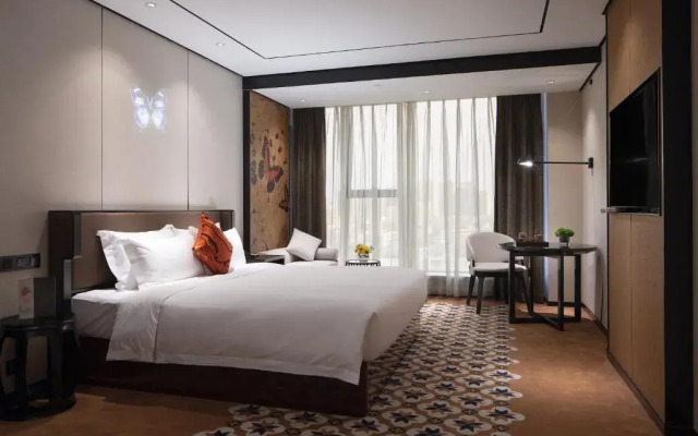 Paco Ya Hotel (Zhanjiang Guomao People's Square)