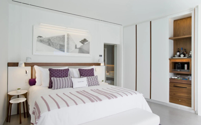 Grace Hotel, Auberge Collection