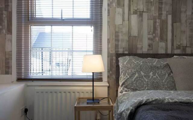 Hastings House Luton - Inhabit Short Stays