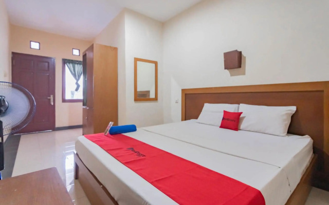 OYO 370 Hotel Sofia Pangandaran