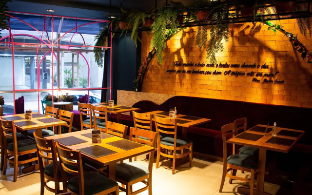 Camboriú Praia Hotel