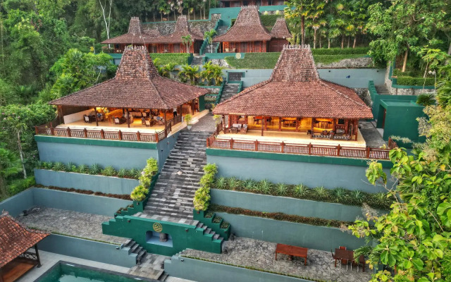 Villa Borobudur Resort