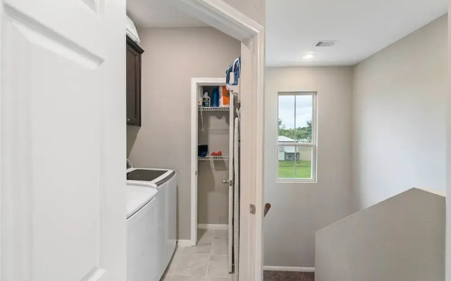 Experience a First Class Stay - 2 BDRM