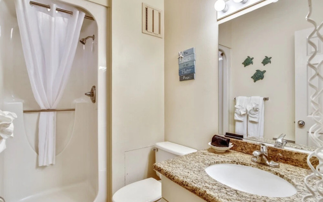 Galvestonian 1002-Beachfront Getaway - 2 Br Condo