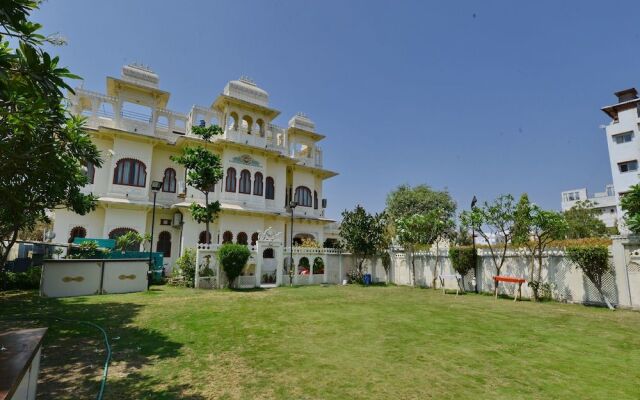Jaisingh Garh Hotel and Resort