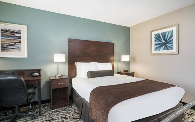 Days Inn And Suites Wausau