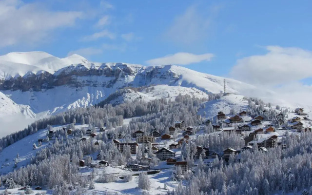 Adonis Hotel Le Chastellan