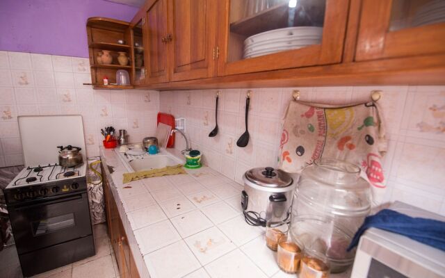 Tupackers Hostel