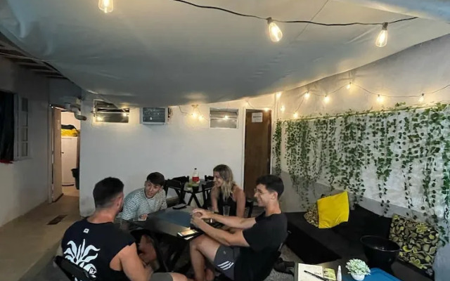 Primos Hostel & House