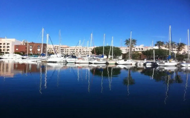 Appartement Hyères, 2 pièces, 4 personnes - FR-1-335-79