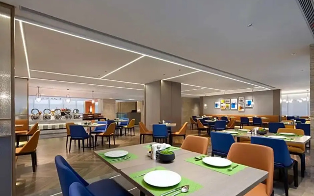 Hampton Shenzhen Longgang Yonghu