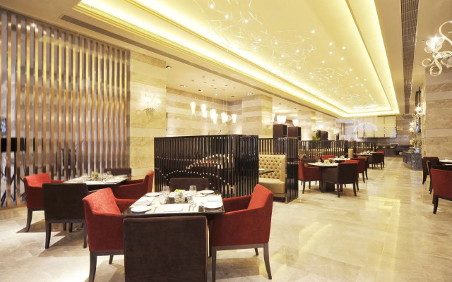 Royal Suites & Tower