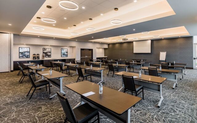 Hyatt House Winnipeg-South/Outlet Collection