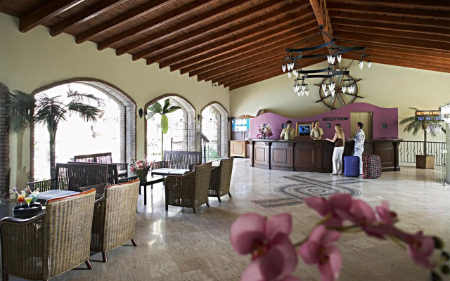 Club Anastasia Aparthotel