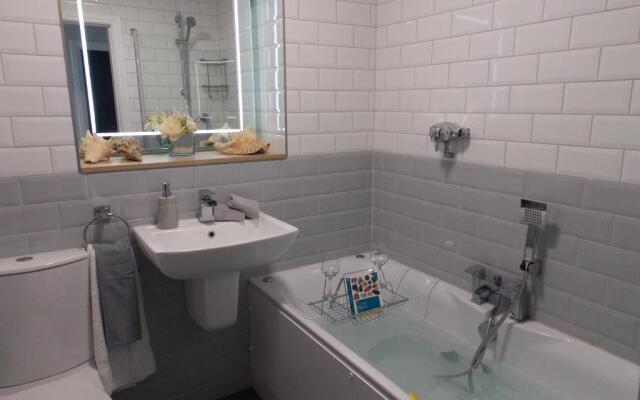 Eden Suite Sasco Apartments