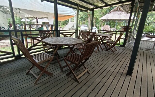 Flinstone Lodge by Oyo Rooms