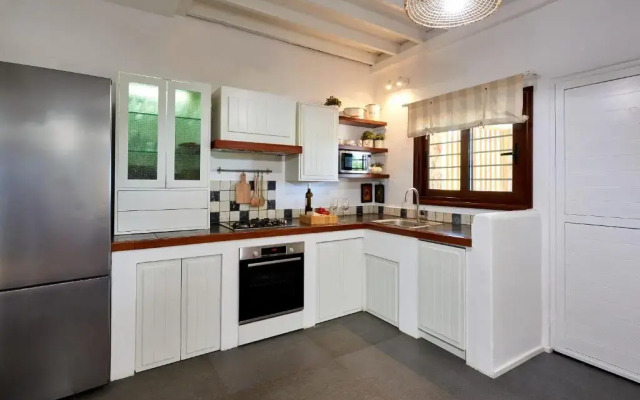 DEVELIKIA PRIVATE VILLA 3- Ierissos