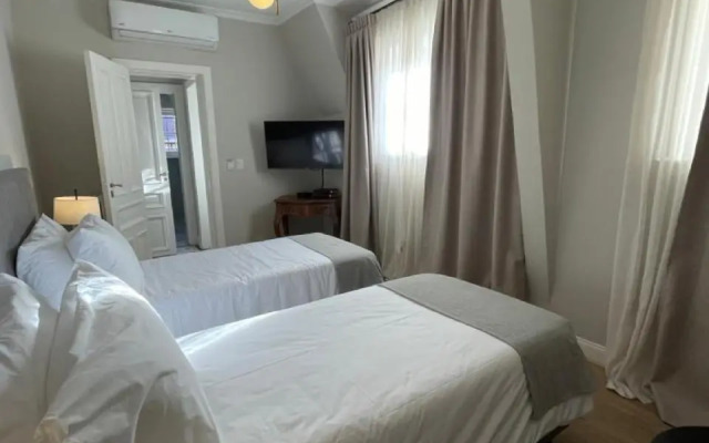 Villa Julia Suites & Resorts