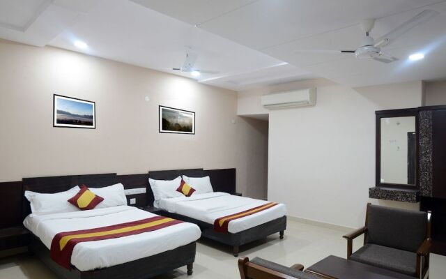 Hotel Dwaraka Inn