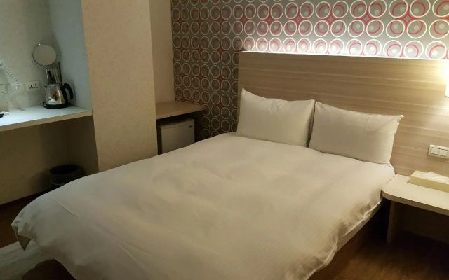 Honey Prince Hotel