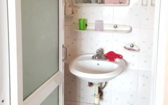 Minh Long Guesthouse - Quang Truong – Bathroom – Cao Bang