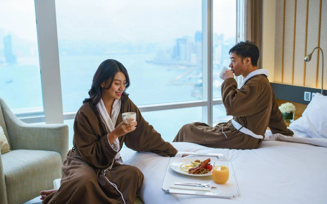 Renaissance Hong Kong Harbour View Hotel