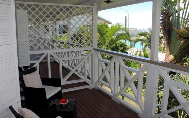 Waterfront Lodge
