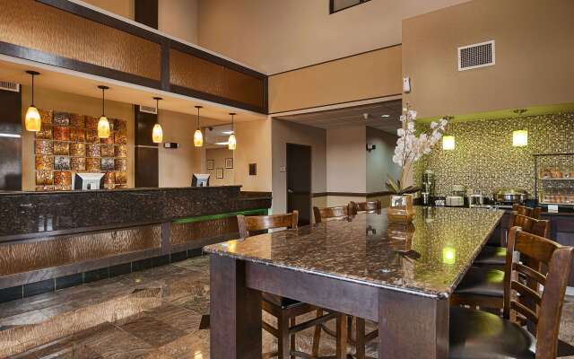 Best Western Inn & Suites - Lake Charles
