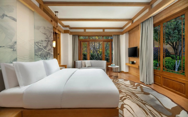 Hotel Indigo Lijiang Ancient Town by IHG