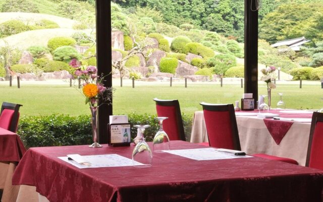 Takeo Century Hotel