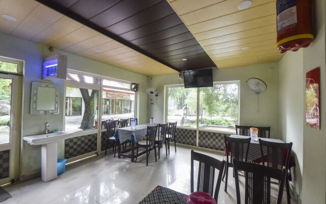 OYO 12411 Woodside Guest House