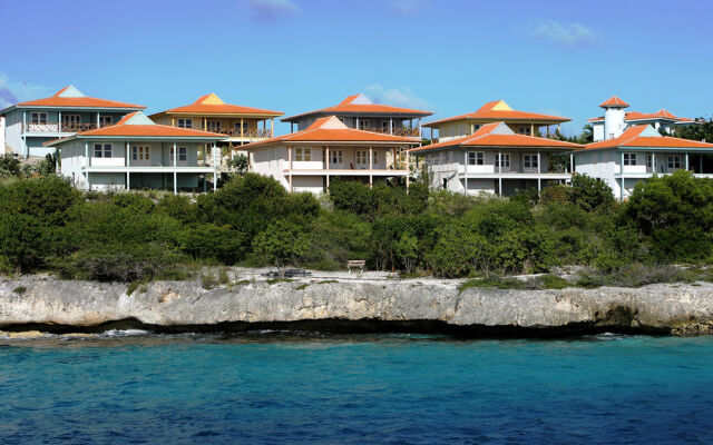 Bonaire Luxury Suites by VRHost