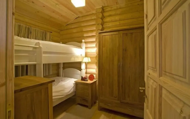 BCC Loch Ness Log Cabins