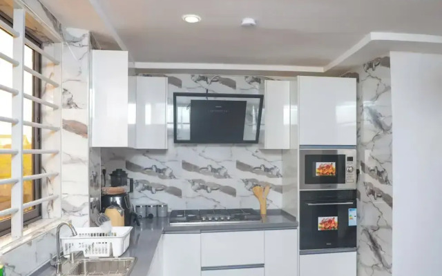 Beautiful Serviced Apartment at Nanakrom, Accra