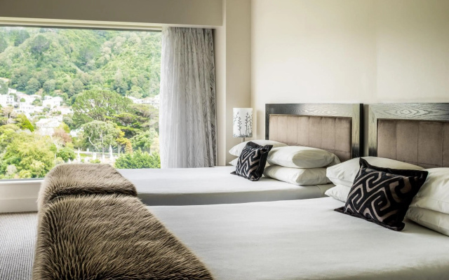 Bolton Hotel – Guest Rooms – Wellington