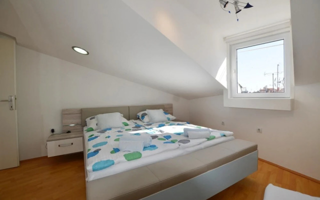 One Bedroom Apartment