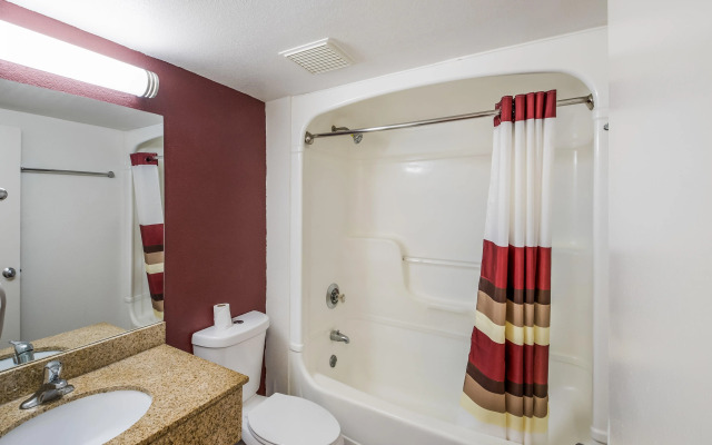 Red Roof Inn Rochester – Airport