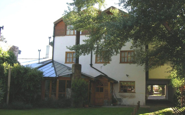 Hosteria El Arbol Duende