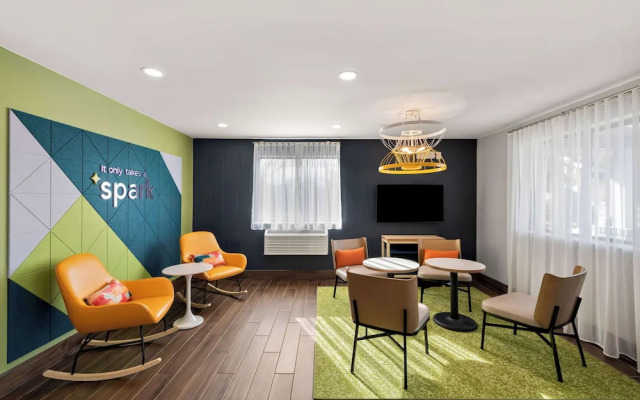 Spark by Hilton Norfolk