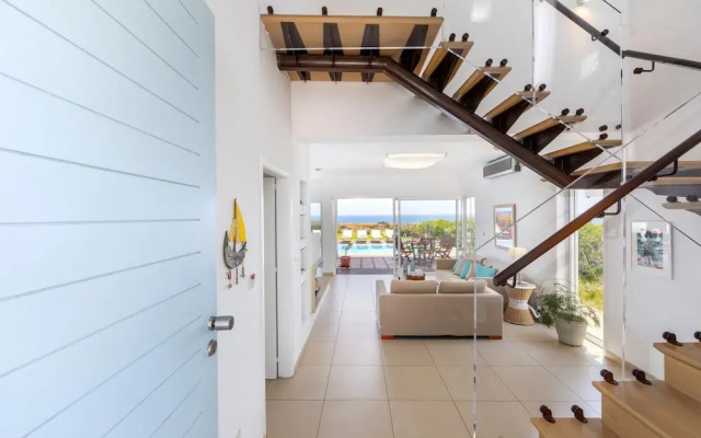Protaras Seafront Villa Alia
