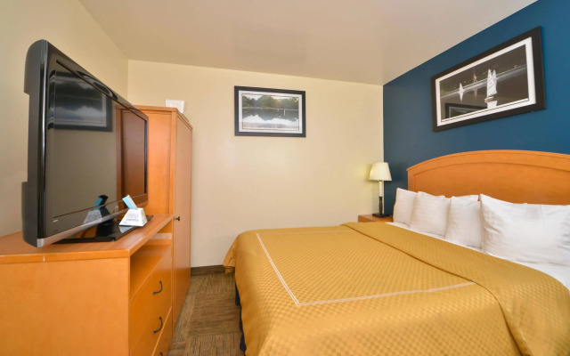 Midtown Convention Center Hotel