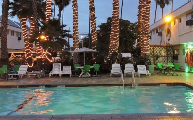 Los Angeles Backpackers Paradise Hostel