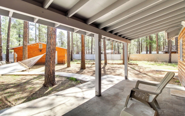 Pinetop-lakeside Cabin, Walk to Woodland Lake Park