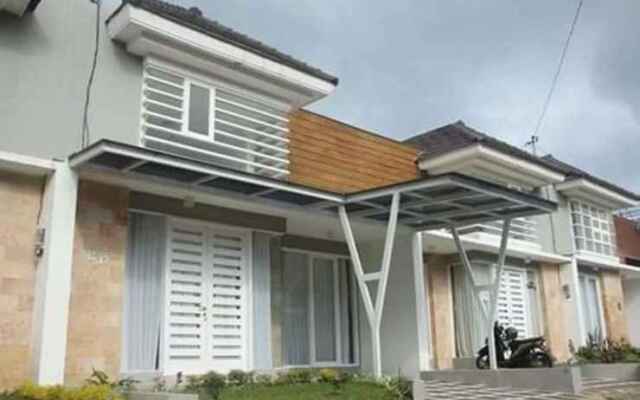 Villa Frengky